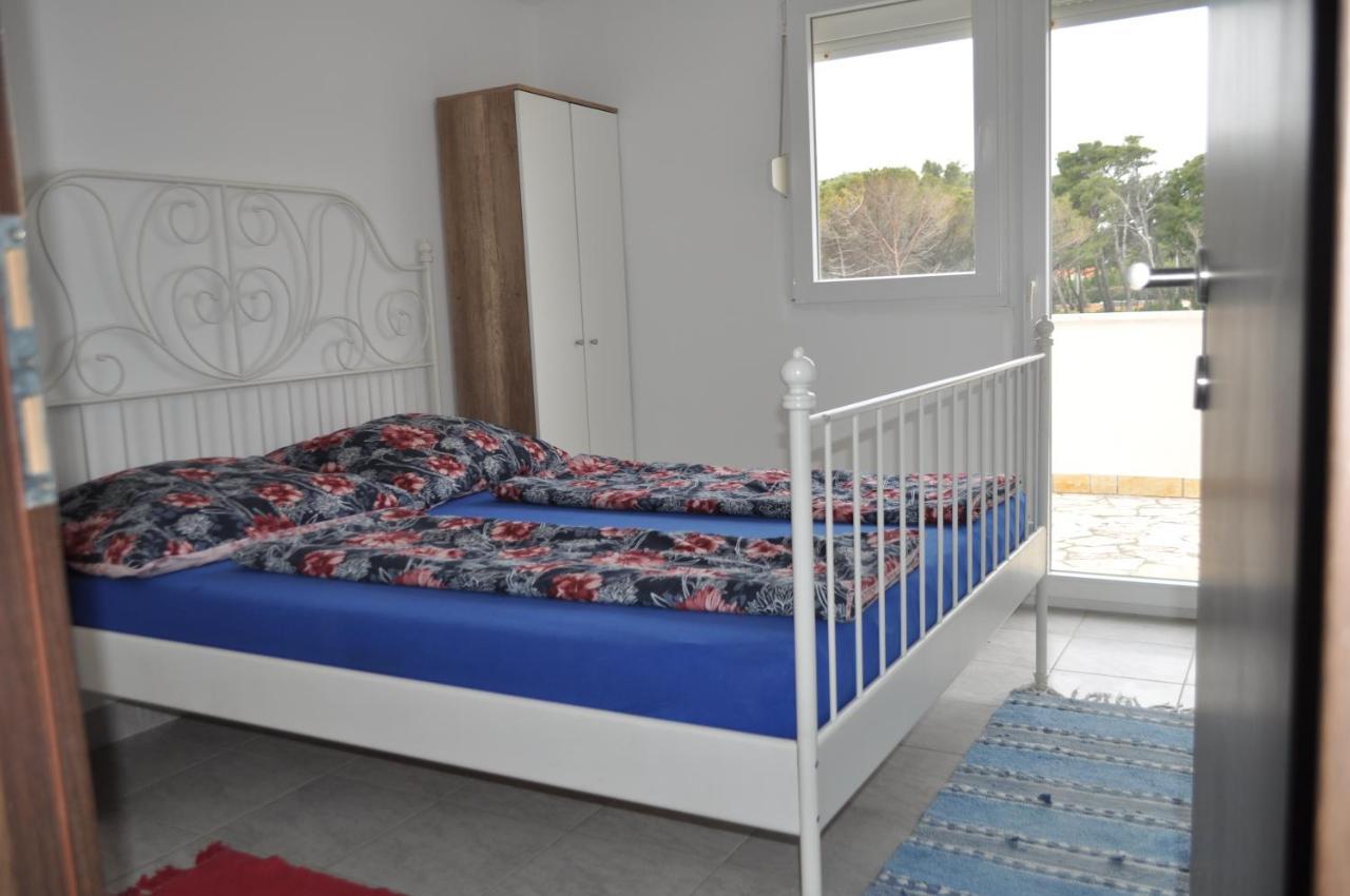 Familien Ferienhaus Vir Croatia 150M Strand Restaurant Einkaufen المظهر الخارجي الصورة